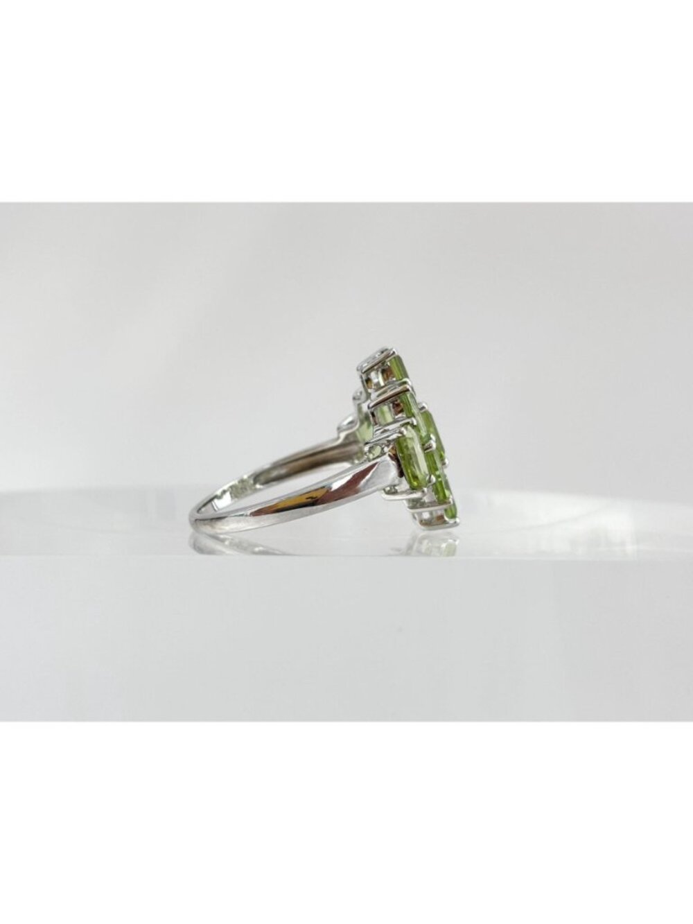 Green Peridot Emerald Cut Cluster Sterling Silver 925 Vintage Ring - sz 10 - Picture 4 of 15